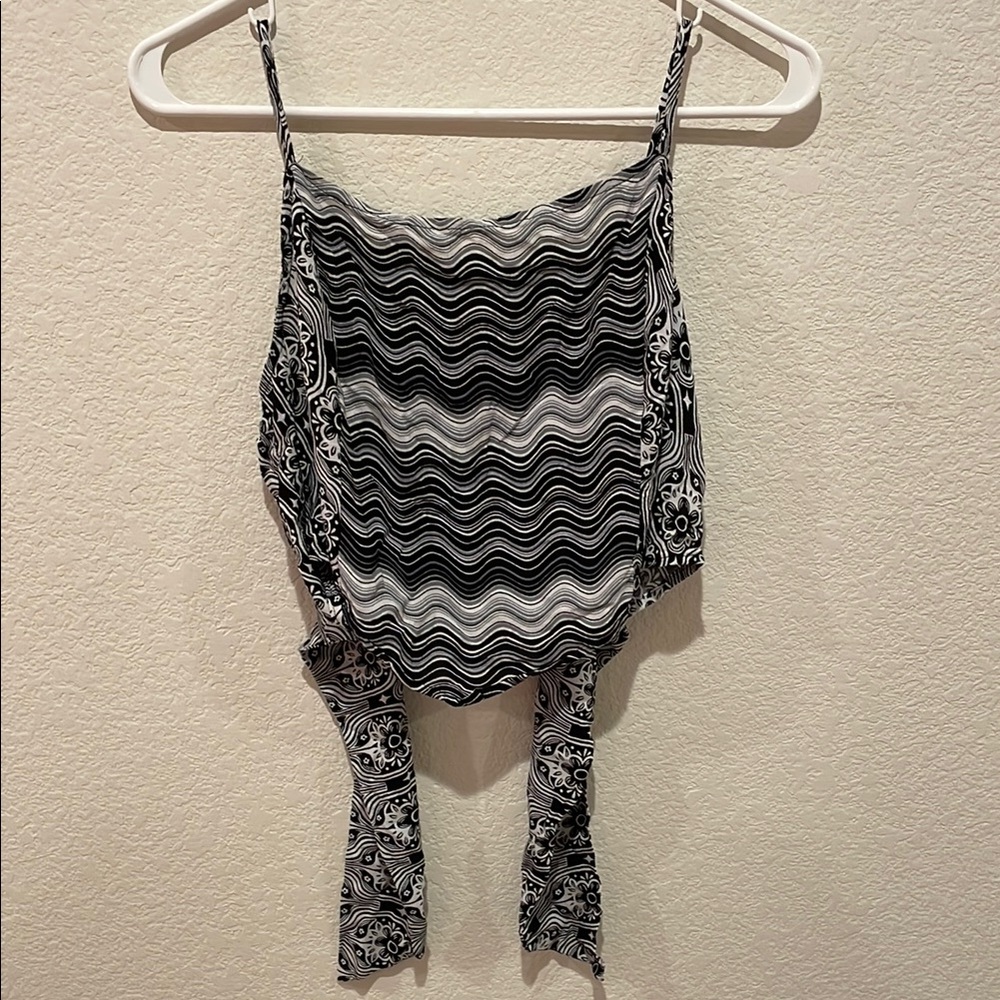 Black and White Matching Tank Top with Skirt